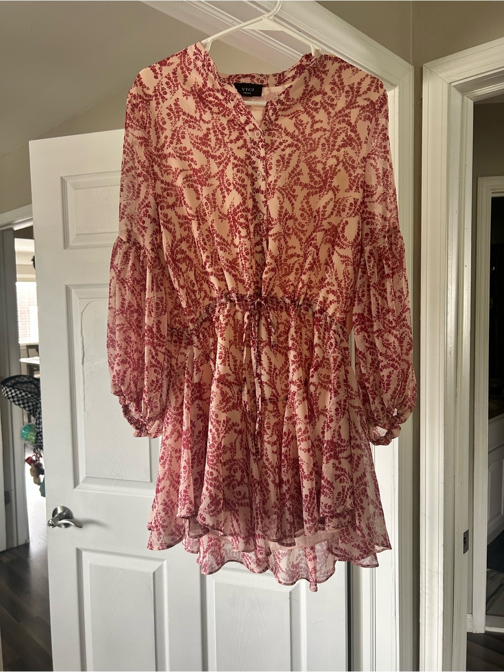 VICI Cream and Pink Floral Paisley Tiered Drawstring Dress